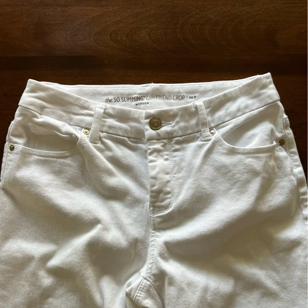 Chico’s So Slimming Girlfriend Cropped White Denim - 2P (Chico’s 00P) - Picture 2 of 7